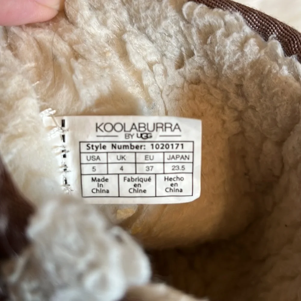 KOOLABURRA by UGG Big Kid Victoria Tall Boot